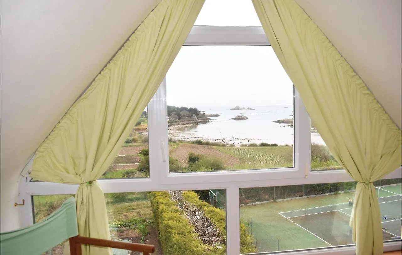 Amazing Home In Penvenan With Ethernet Internet