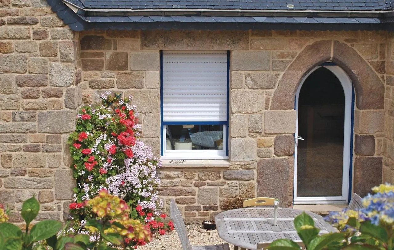Amazing Home In Penvenan With Ethernet Internet